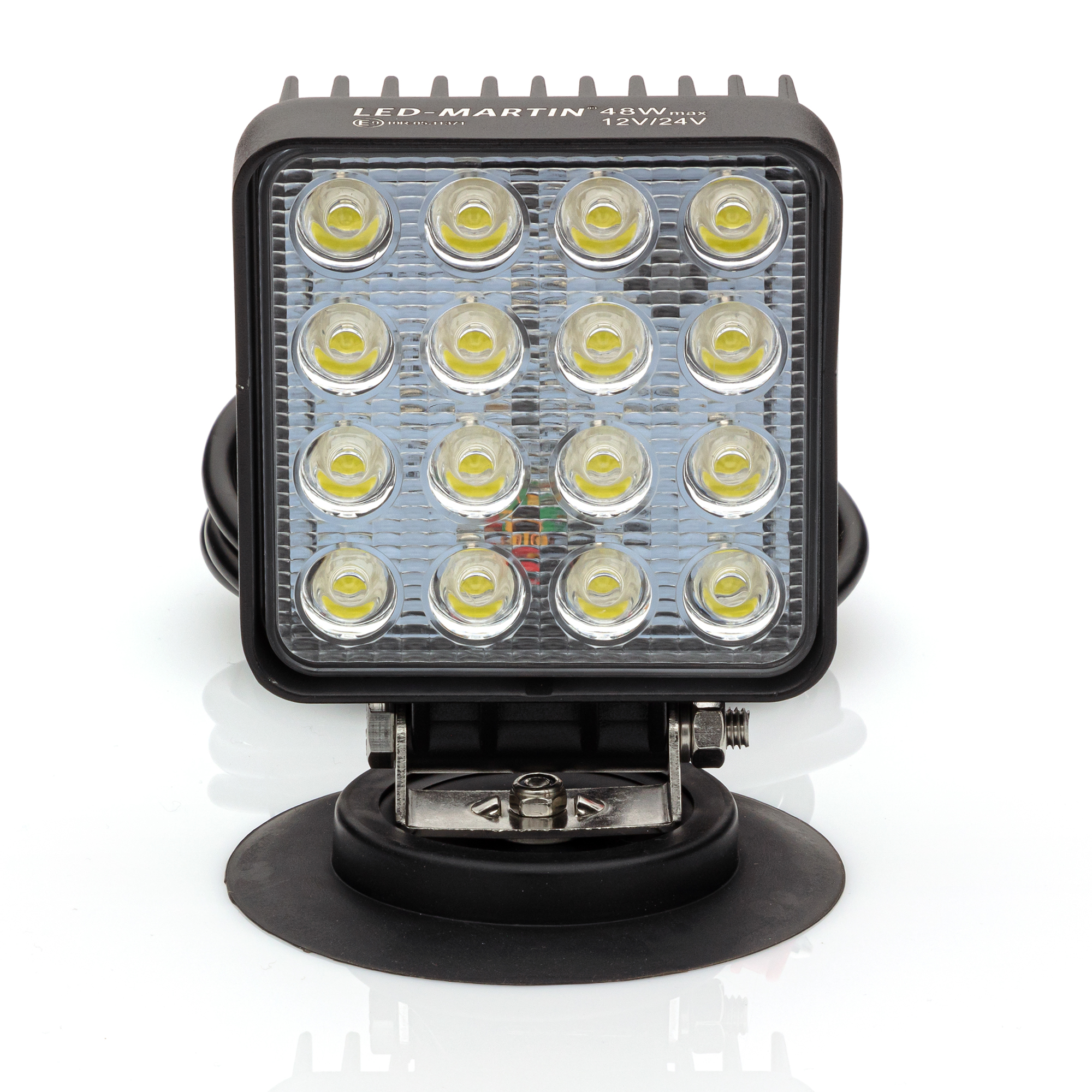 LED Arbeitsscheinwerfer mit Schalter Magnetbefestigung 12LED 7m
